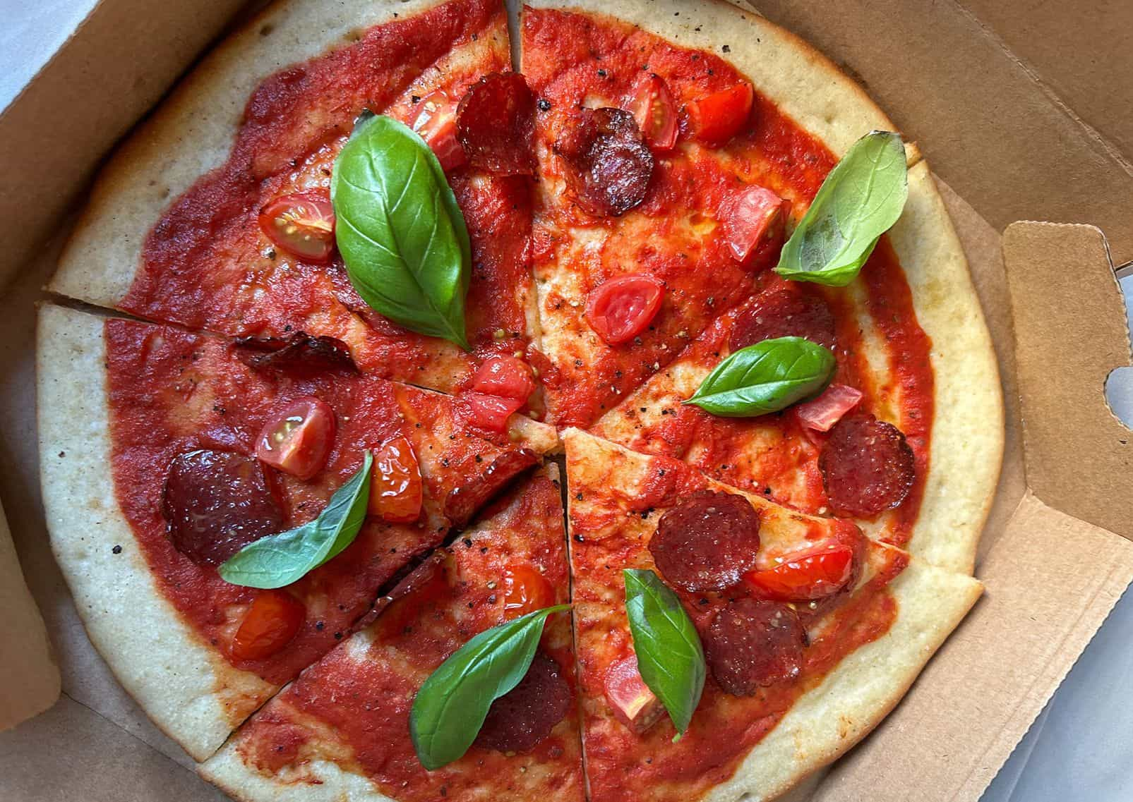 Pizza fra RICE HACK Glutenfri Bakery – Tokyo, Japan