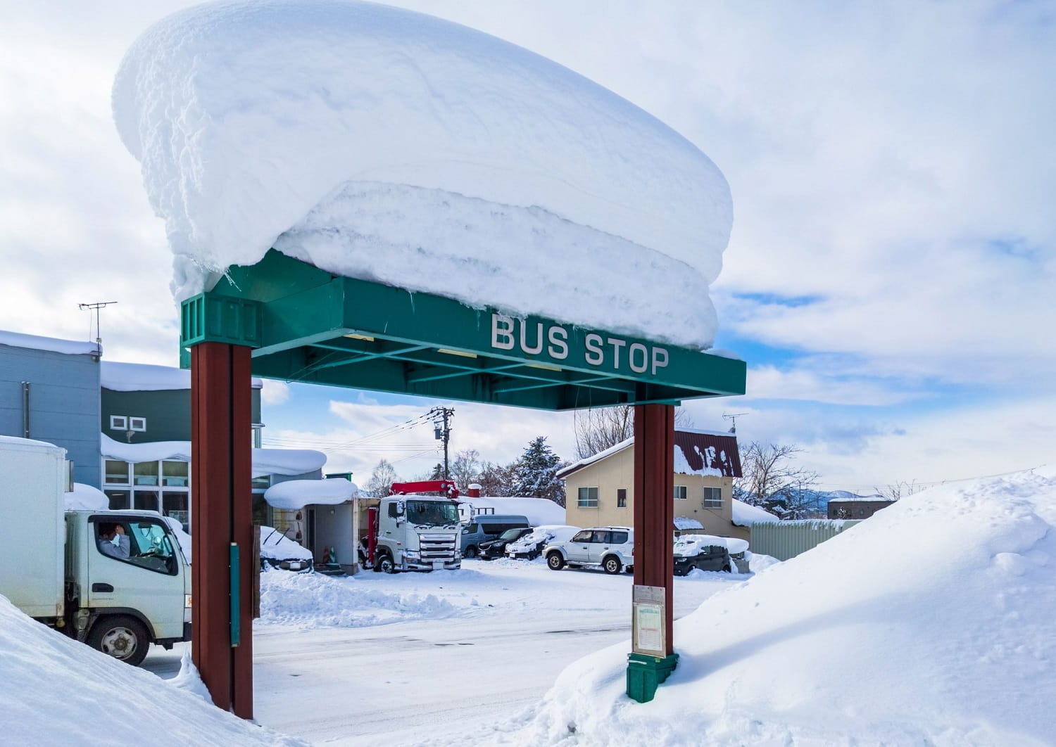 Bussholdeplass i Niseko, Hokkaido, Japan