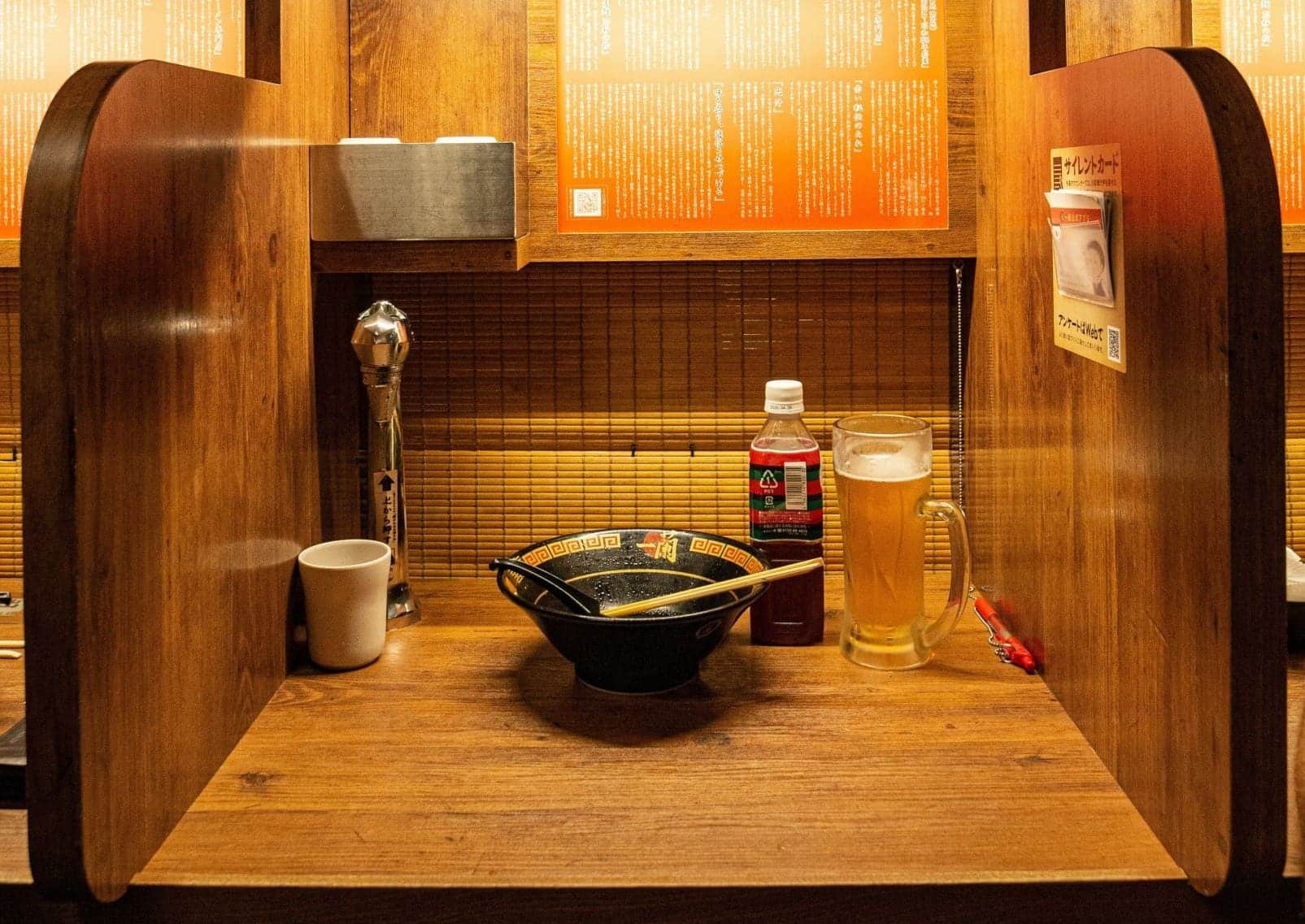 Sted for å spise ramen alene i Japan