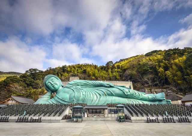 Nanzoin-tempelet, hjemsted for verdens største bronsestatue 
