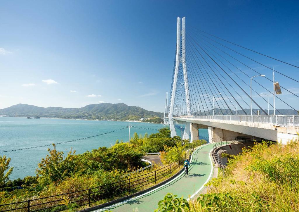 Tatara-broen og Shimanami Kaido sykkelsti