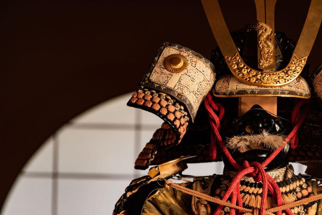 Samurai-rustning og hjelm, Japan