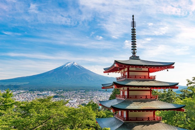 Utsyn mot Tokyo og det majestetiske Fuji-fjellet 