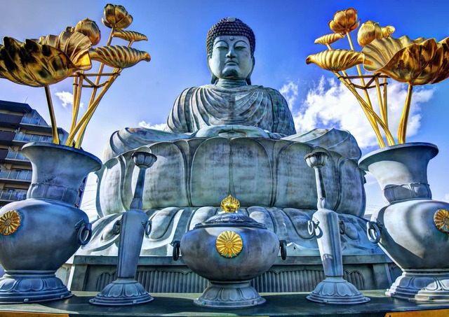 Den store Buddha ved Nofukuji-tempelet i Hyogo Daibutsu