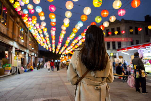 Kveldsstemning på Dihua Street i Taipei 